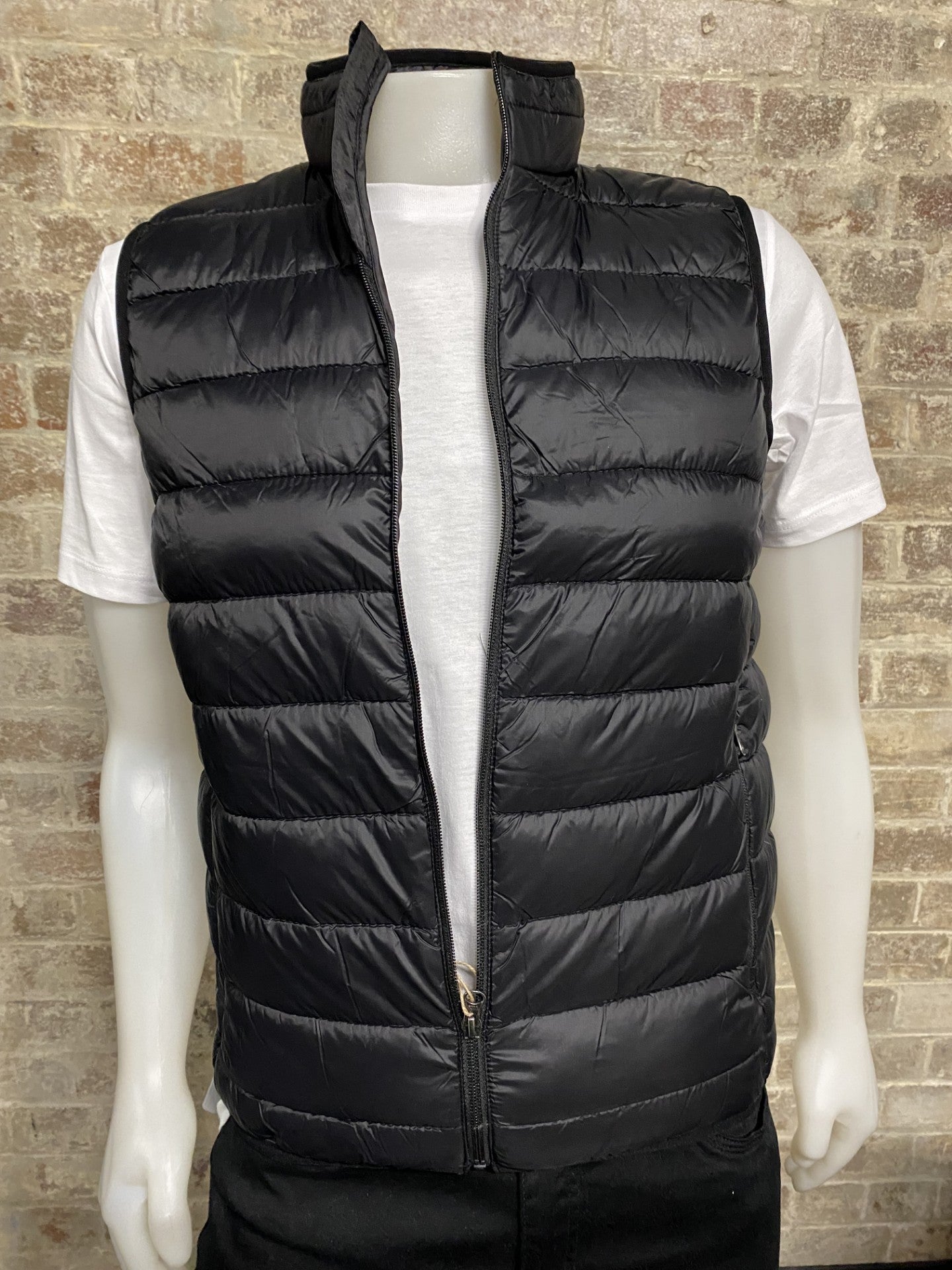Kenneth Charles Sleeveless Puffer Jacket