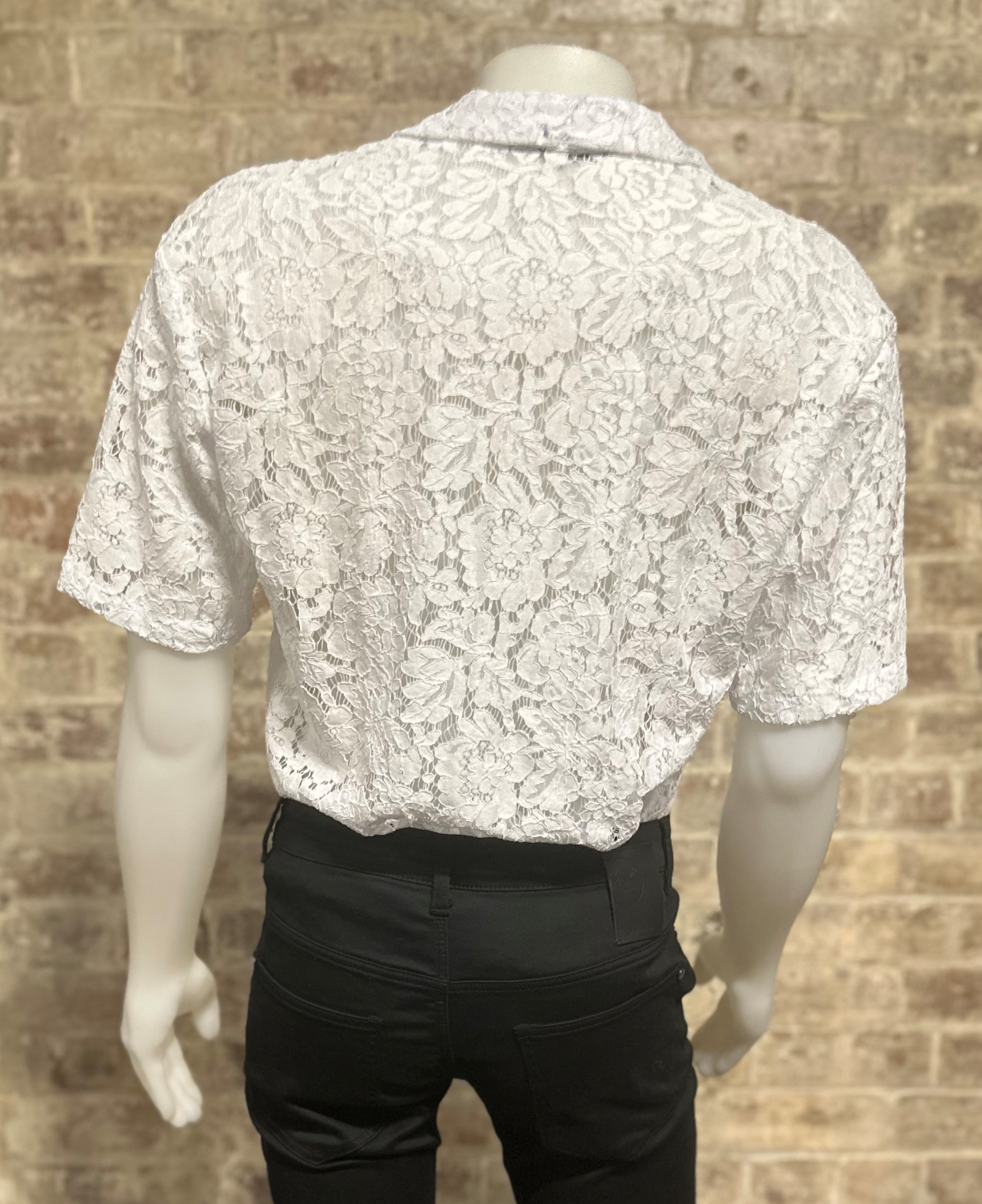 NONTOUCH SHORT SLEEVE FLORAL LACE SHIRT