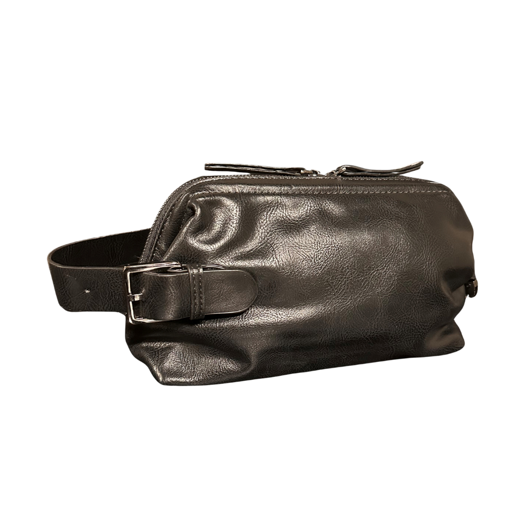 MEN'S LEATHER TOILETRIES BAG